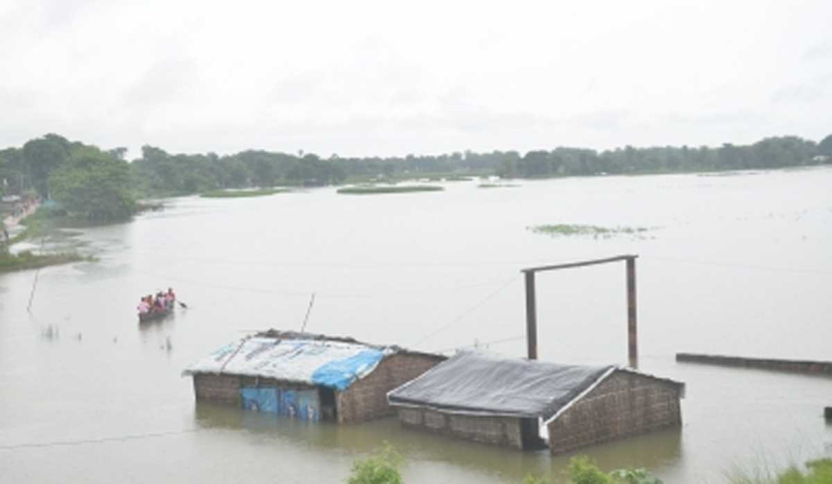 बिहार में गंगा और कोसी उफनाई, कई स्कूल बाढ़ के कारण बंद